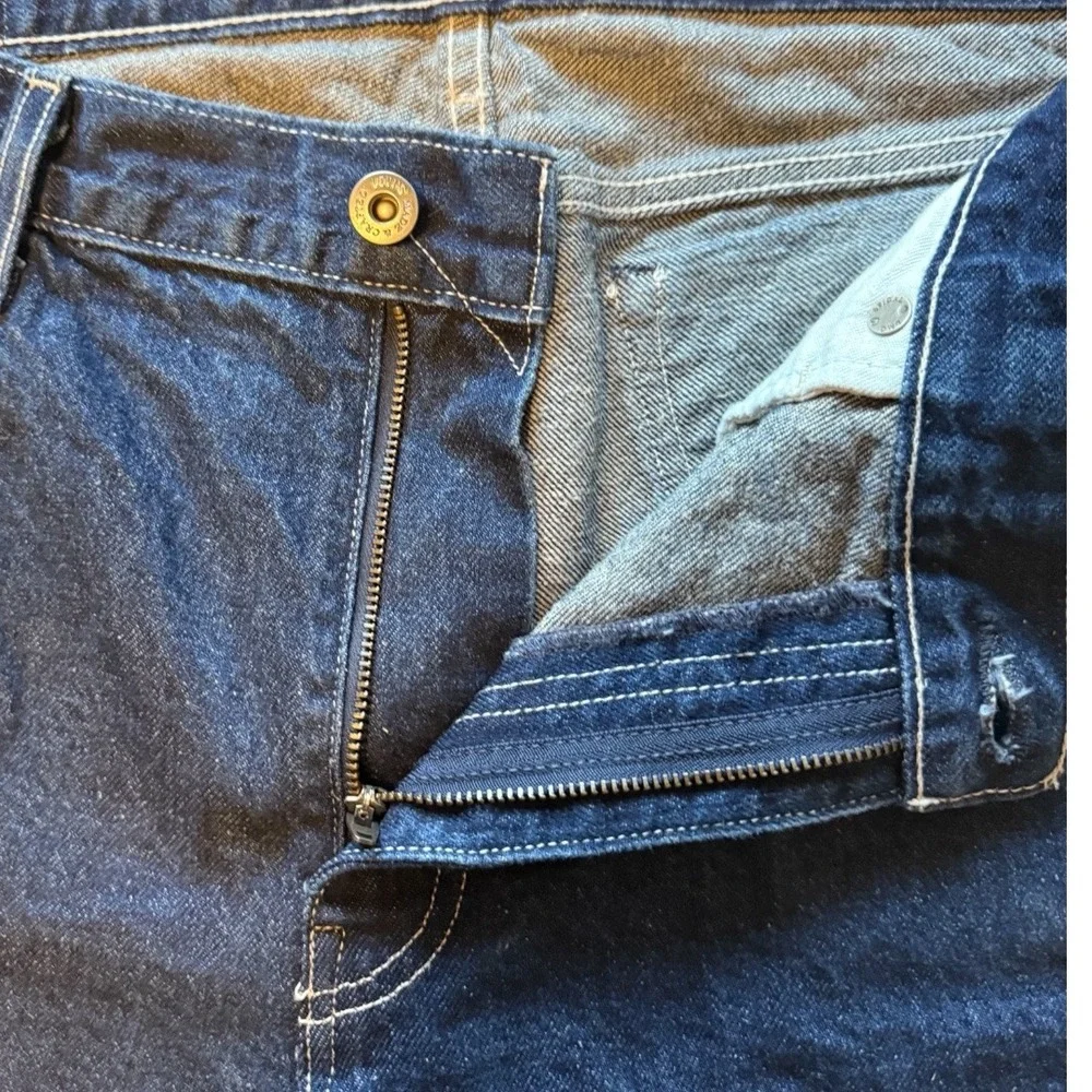 Womens Levis Flare Crop High Waisted Raw Hem Jean Shorts Dark Wash Denim Size 32